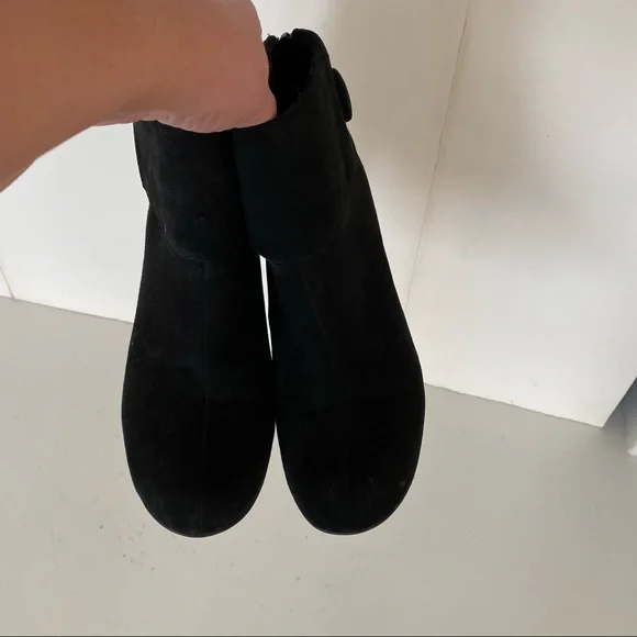Franco Sarto Suede Ankle Booties - Picture 3 of 13